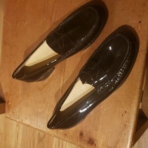 Cole Haan Nike Air patent leather brown penny loafers 9M